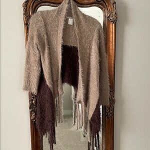 Super Chic Two Tone Fringed Sweater